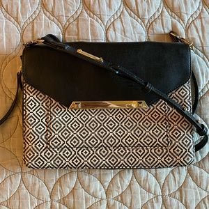 Stella & Dot | Tia Crossbody Bag — Black/Cream